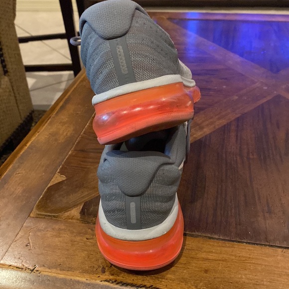 Nike Women Air Max - Picture 4 of 9